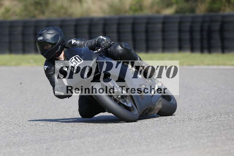 /44 09.08.2025 Plüss Moto Sport ADR/Freies Fahren/550